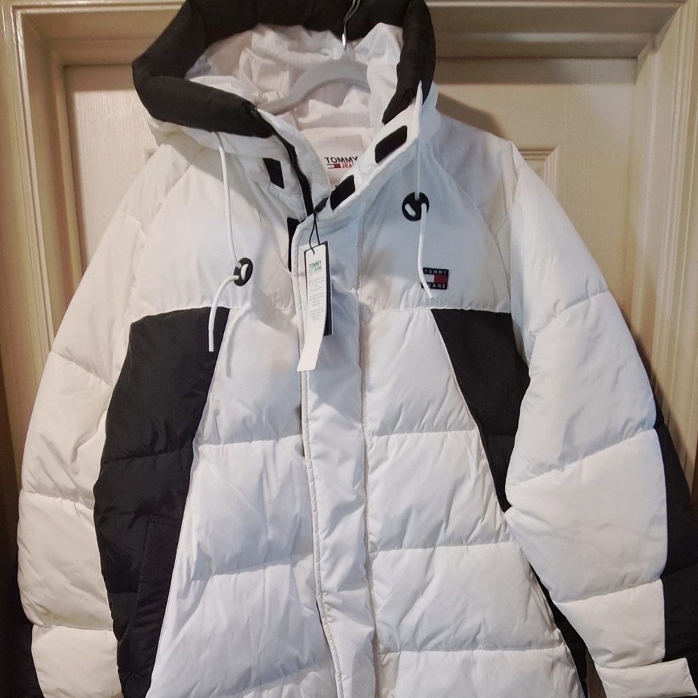 Tommy hilfiger winter puff jacket.  NWT